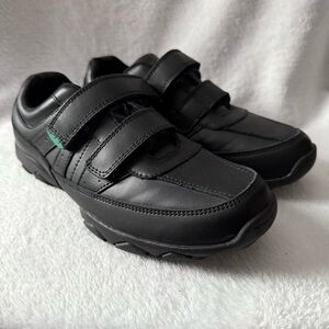 UOVO Black Shoes with Velcro Straps Boys Size 40 7.5 Dress School Shoes